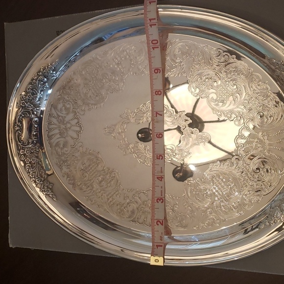 Oneida Castle Court Oval Tray - Picture 6 of 8